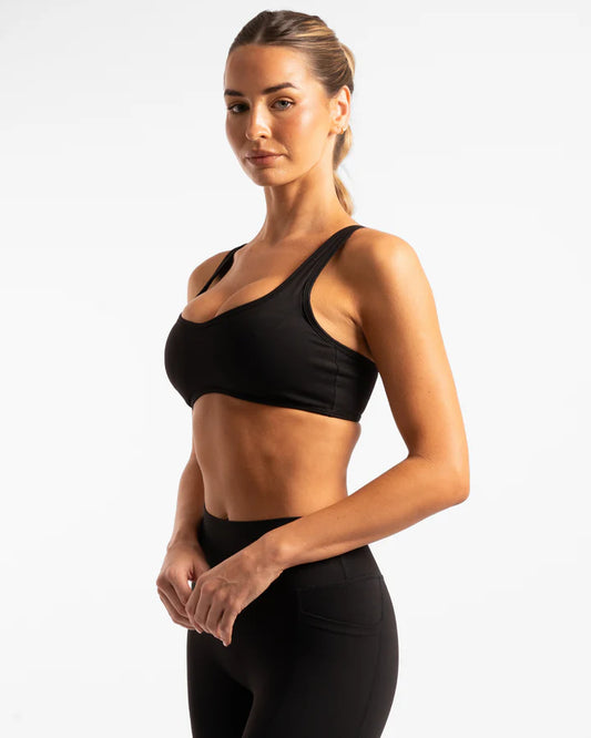 Minimalist Contour Crop